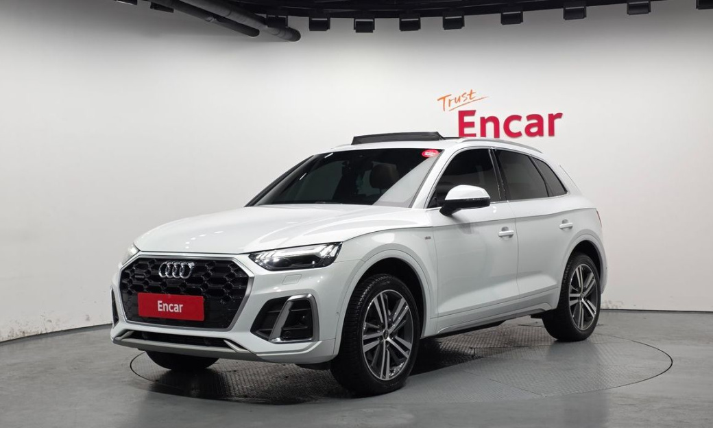 Audi Q5 45 TFSI Quattro Premium, 2022