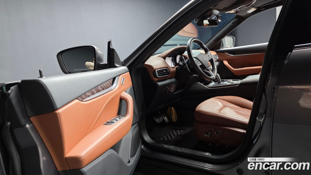 Maserati Levante 2.0 GT AWD, 2022