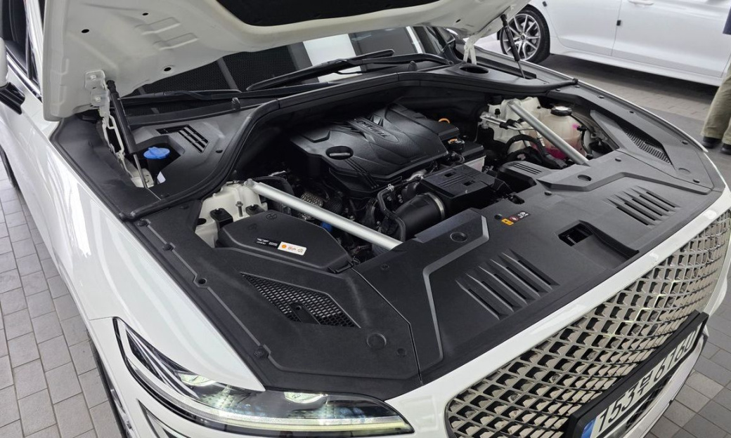 Genesis GV70 2.5T Gasoline AWD, 2023