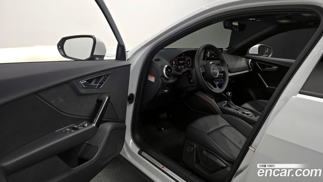 Audi Q2 35 TDI Premium, 2023