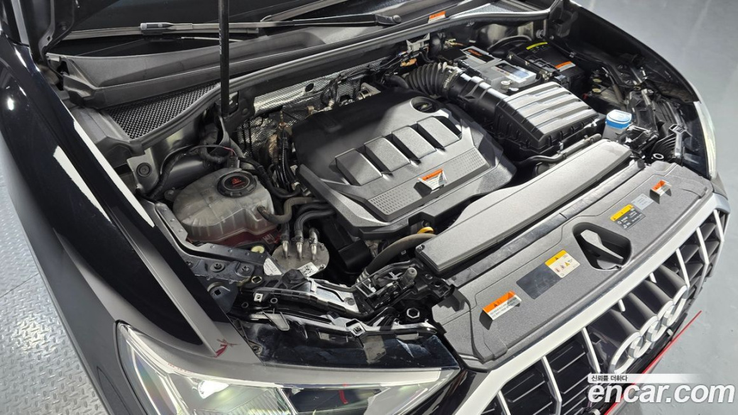Audi Q3 35 TDI Premium, 2022