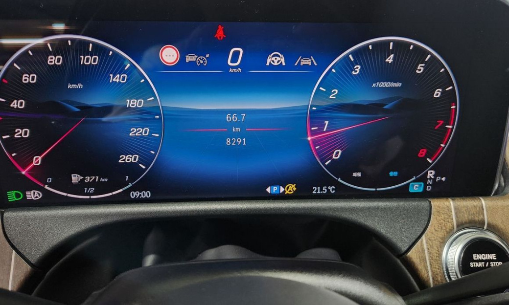 Mercedes-Benz E-Class E300 4MATIC Exclusive, 2024