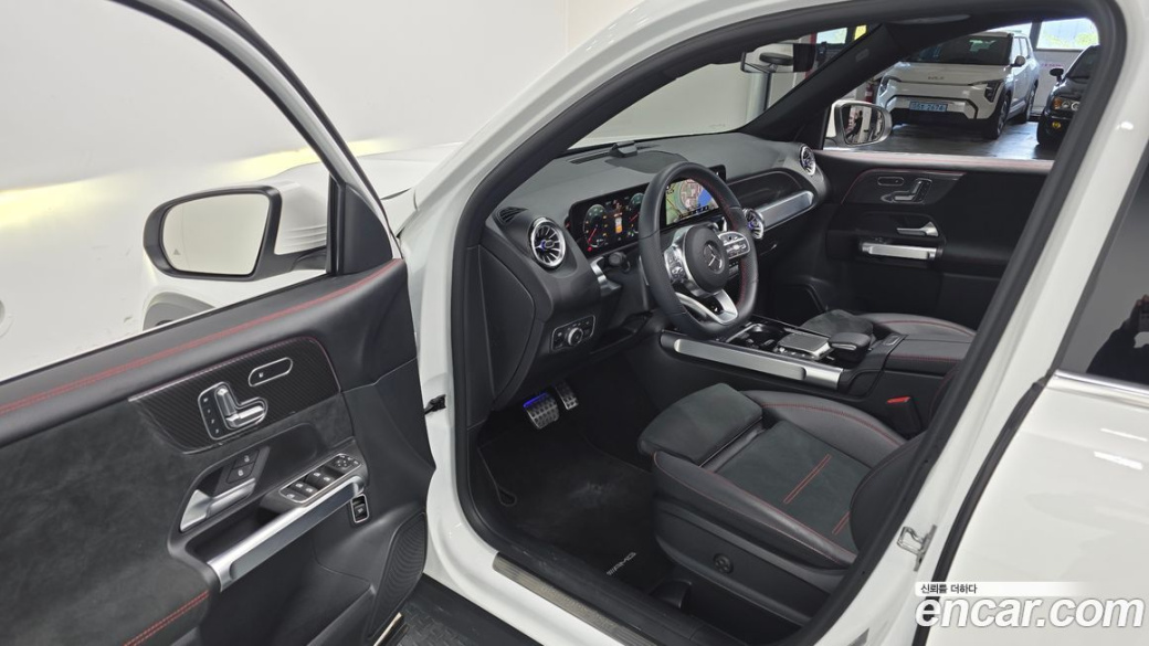 Mercedes-Benz GLB-Class GLB250 4MATIC, 2023
