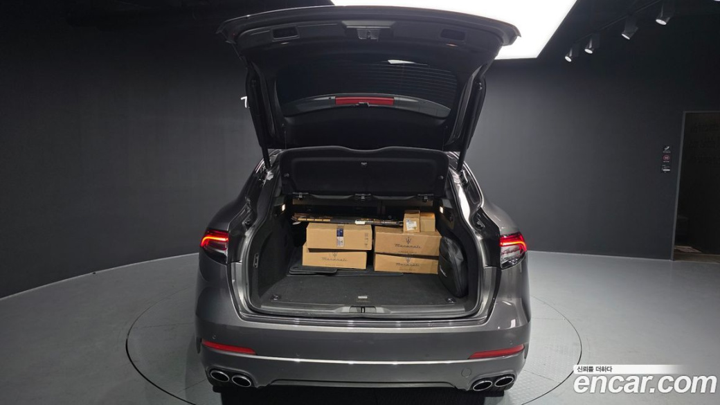 Maserati Levante 2.0 GT AWD, 2022