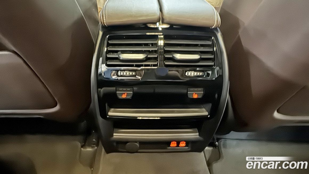 BMW 5-Series 523d Luxury, 2023