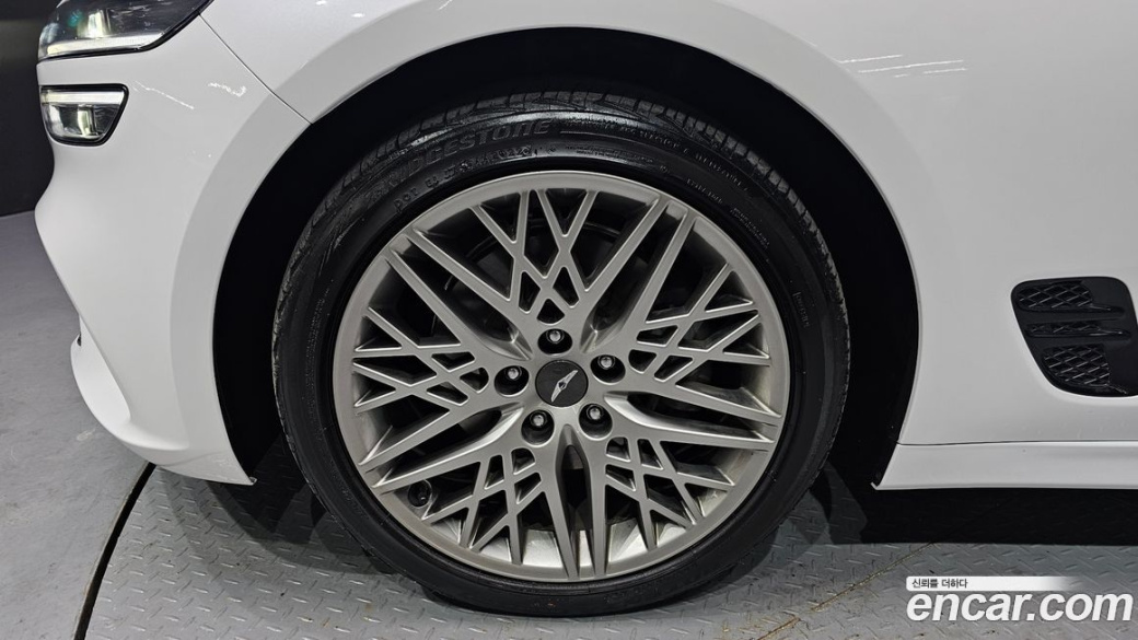 Genesis G70 Gasoline 2.0T 4WD, 2023