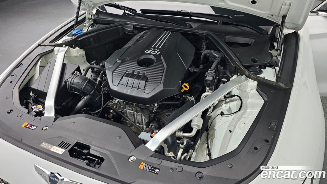 Genesis G70 Gasoline 2.0T 4WD, 2022