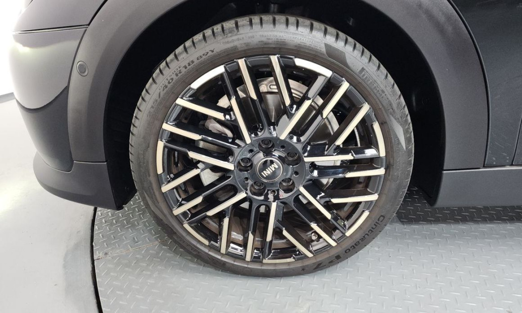 Mini Cooper 5 Door Favoured, 2025