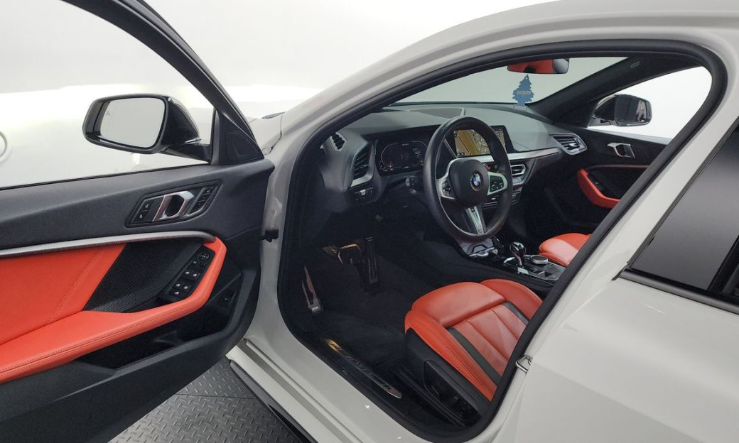 BMW 1-Series M135i xDrive, 2024