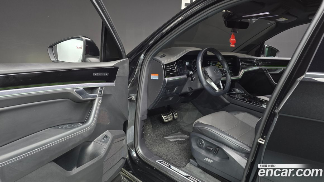 Volkswagen Touareg 3.0 TDI R-Line, 2023