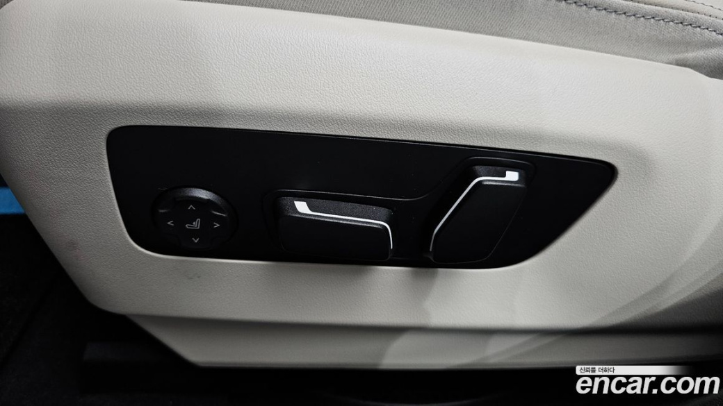 BMW 5-Series 520i M Sport, 2025