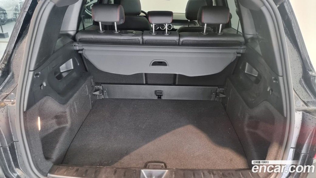 Mercedes-Benz GLB-Class GLB250 4MATIC, 2025