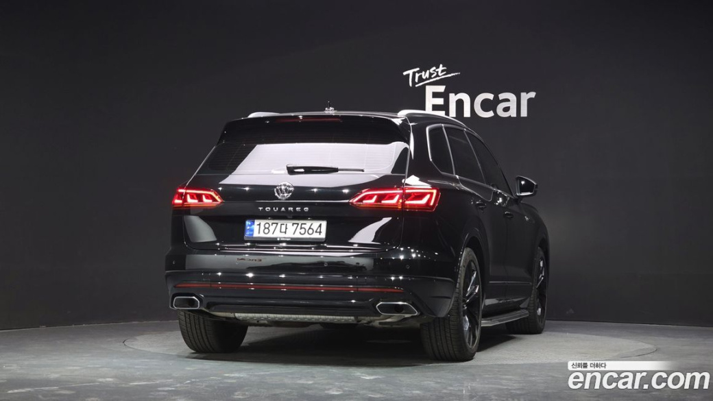 Volkswagen Touareg 3.0 TDI R-Line, 2023