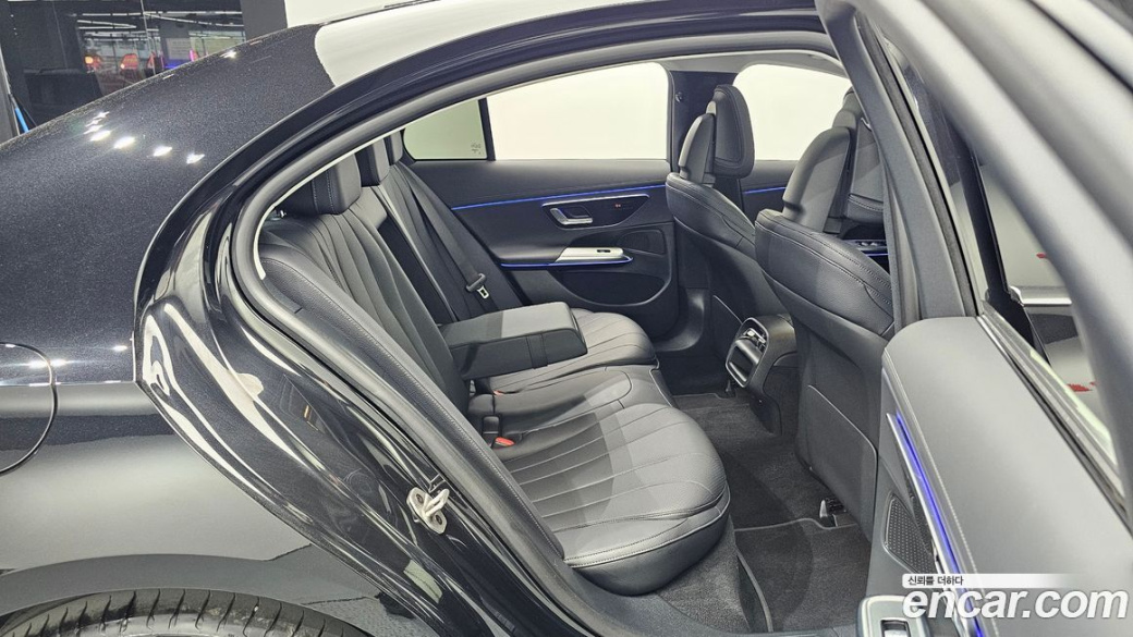 Mercedes-Benz E-Class E200 Avantgarde, 2025