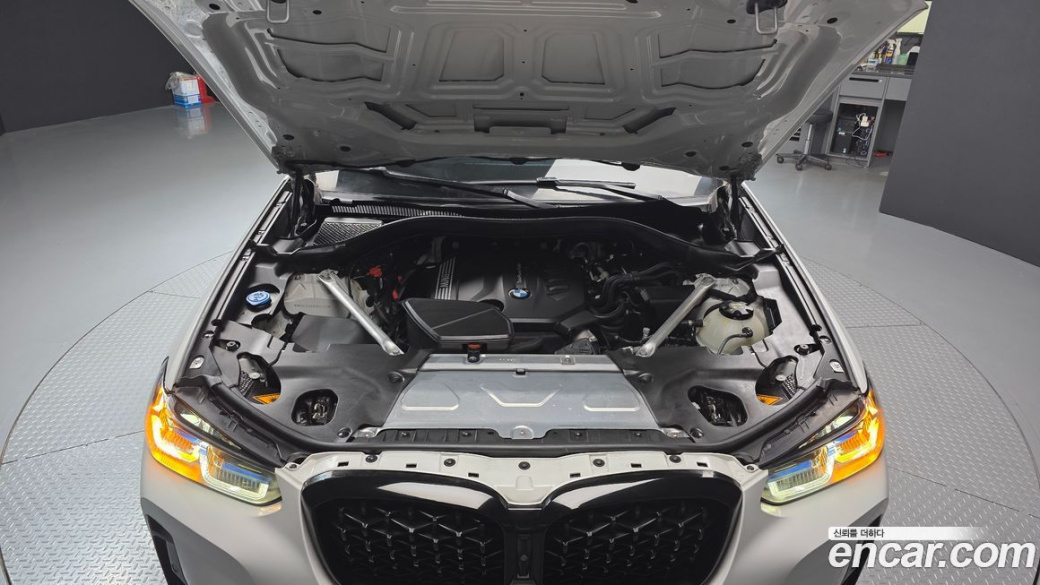 BMW X4 xDrive 20d M Sports Pro, 2023