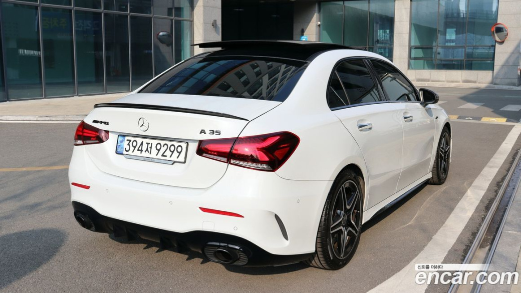 Mercedes-Benz A-Class AMG A35 4MATIC Sedan, 2023