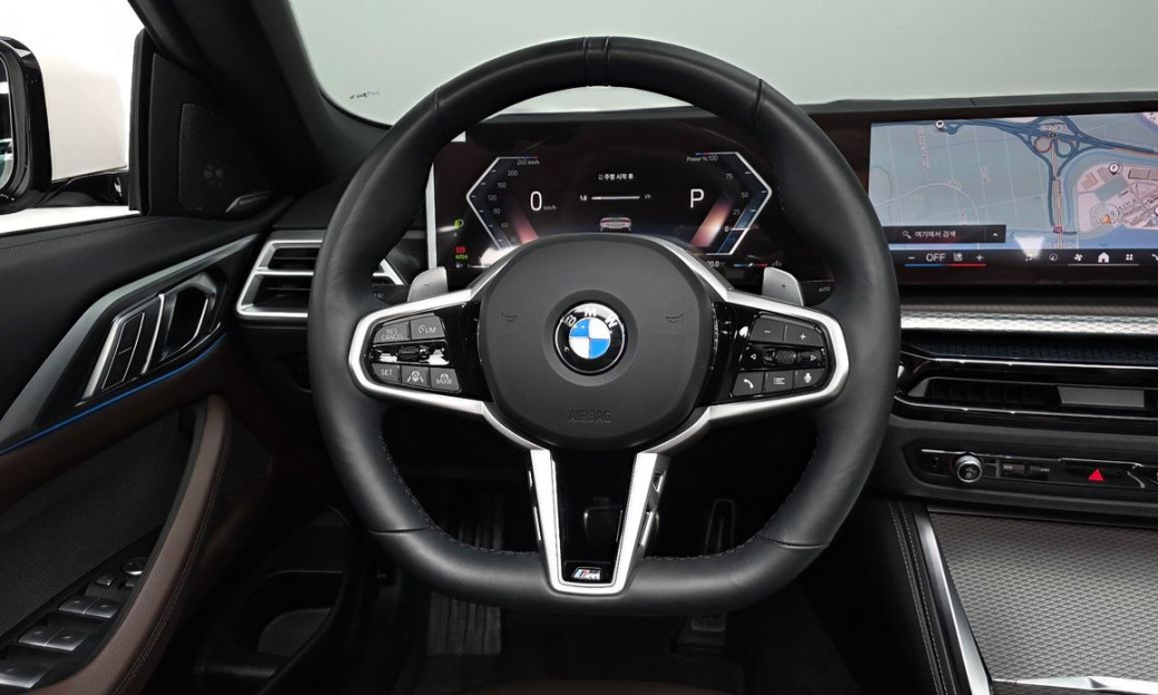 BMW 4-Series 420i M Sport Pro Convertible, 2025