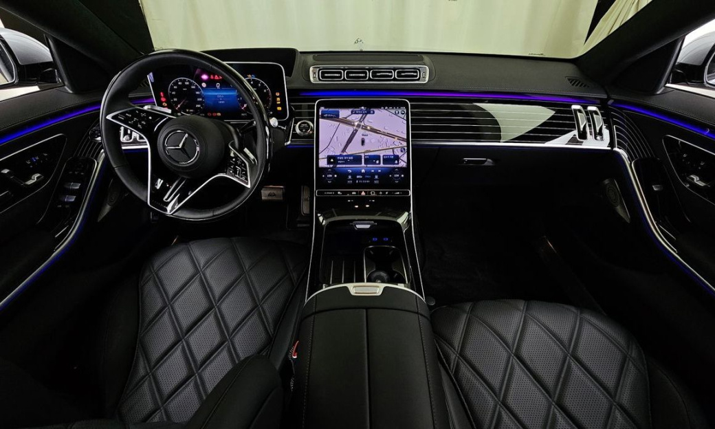 Mercedes-Benz S-Class Maybach S580 4MATIC, 2024