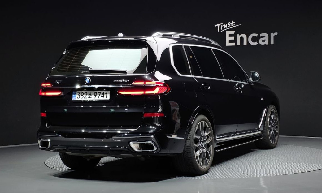 BMW X7 xDrive 40i M Sport 6STR, 2024