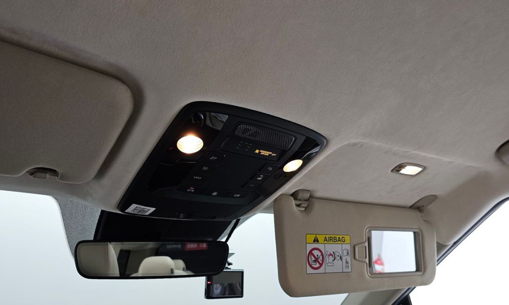 Kia Carnival 9-Seater Hi-Limousine(Special Vehicle), 2021