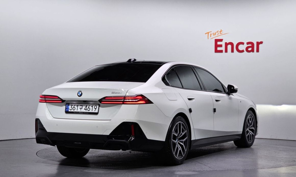 BMW 5-Series 520i M Sport, 2024