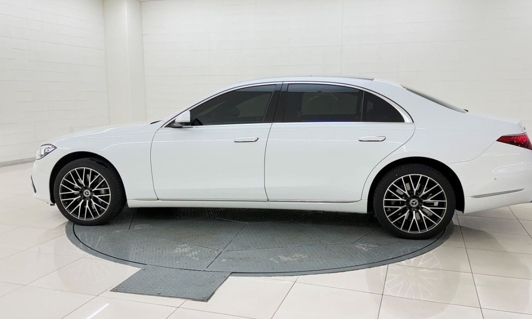 Mercedes-Benz S-Class S580L 4MATIC, 2025