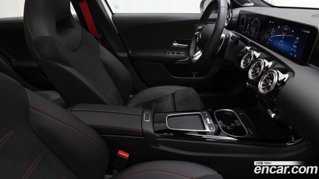 Mercedes-Benz A-Class AMG A45 4MAITC+ Hatchback, 2025