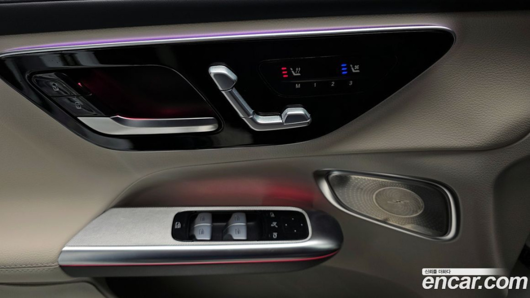 Mercedes-Benz GLC-Class GLC 300 4MATIC Avantgarde, 2025