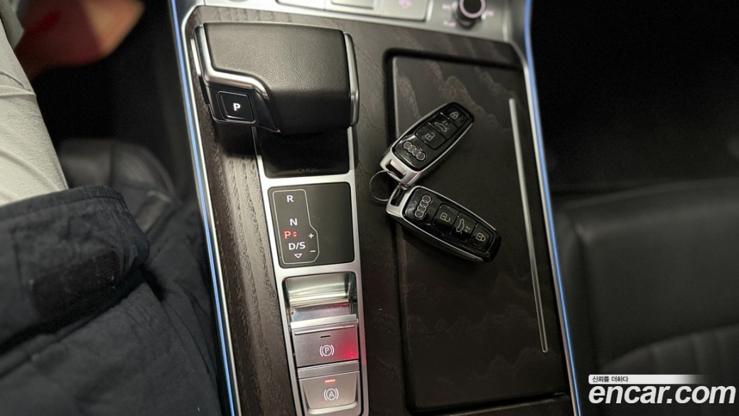 Audi A6 45 TFSI Quattro Premium, 2023
