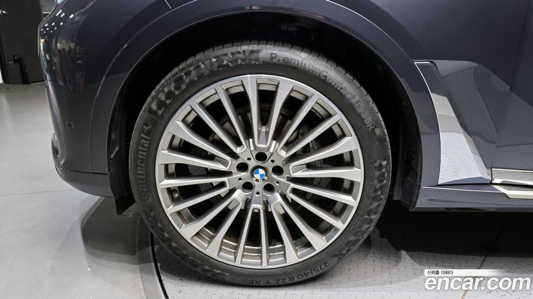 BMW X7 xDrive 40i Design Pure Excellence 7-Seater, 2022