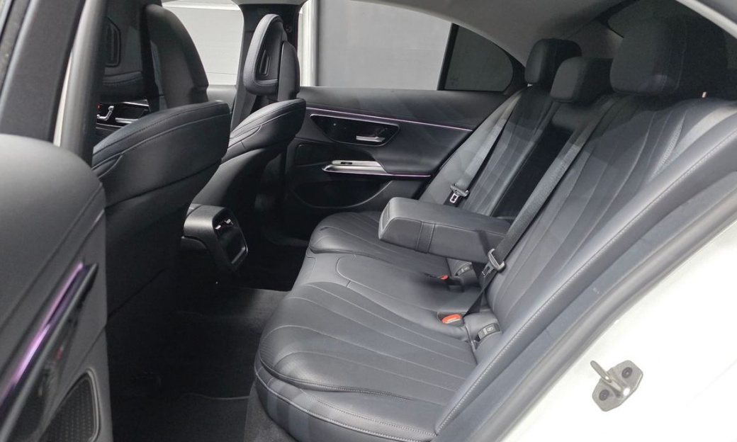 Mercedes-Benz E-Class E200 Avantgarde, 2024