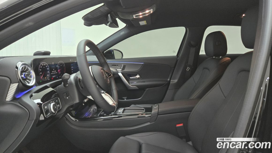 Mercedes-Benz A-Class A220 Hatchback, 2024