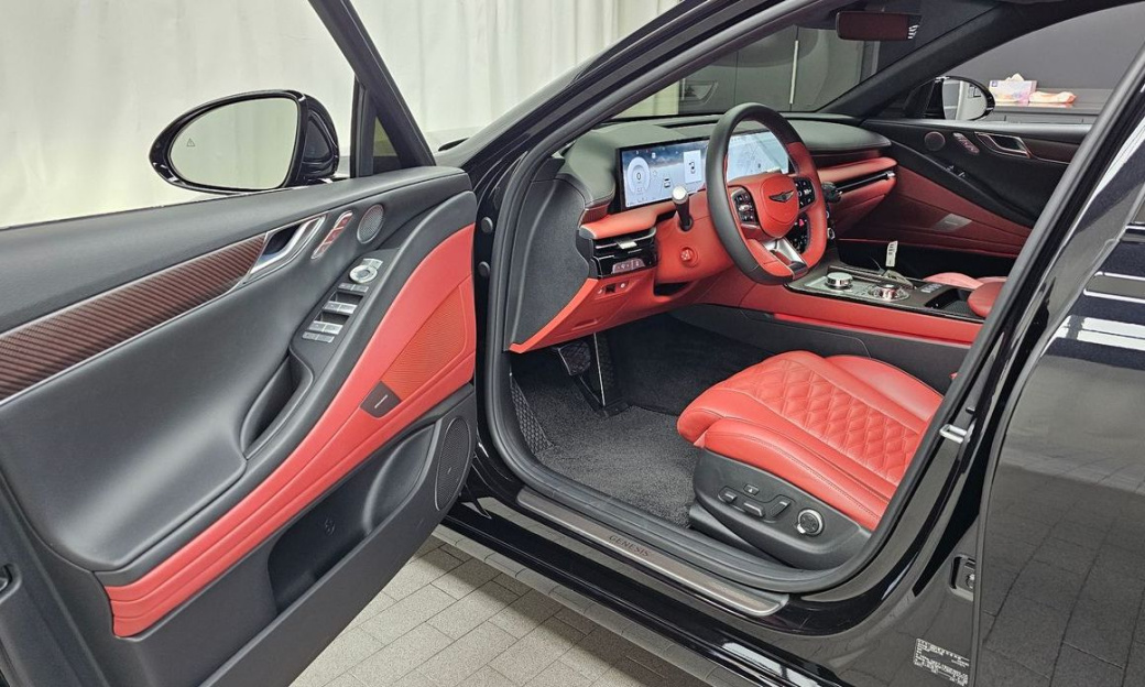Genesis G80 Gasoline 2.5 Turbo 2WD, 2025