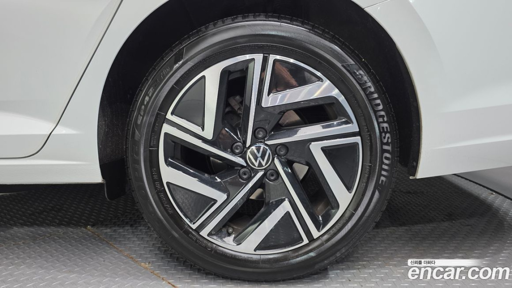 Volkswagen Jetta 1.5 TSI Prestige, 2023