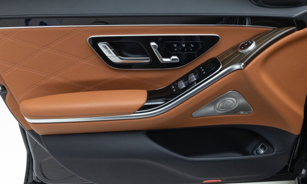 Mercedes-Benz S-Class Maybach S680 4MATIC, 2025