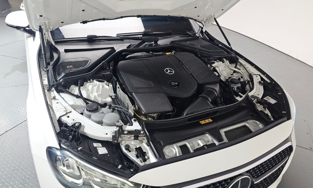 Mercedes-Benz E-Class E200 Avantgarde, 2024