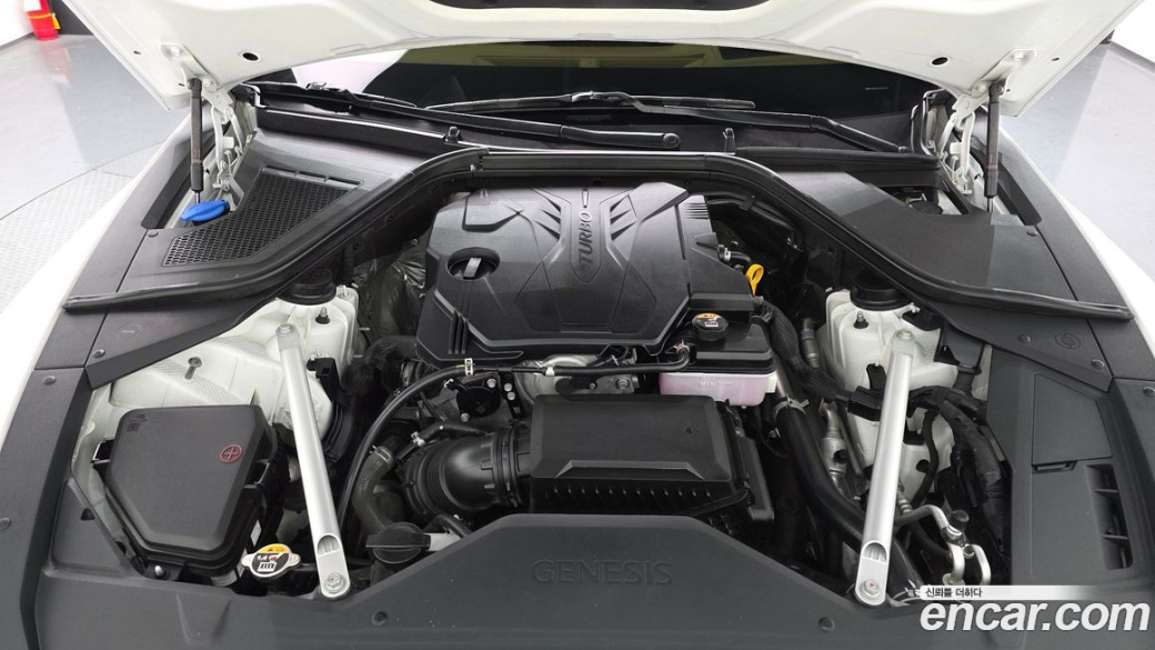 Genesis G80 Gasoline 2.5 Turbo AWD, 2025