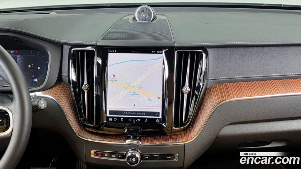 Volvo XC60 B6 Ultimate Bright, 2024