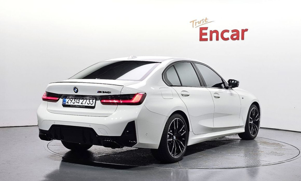 BMW 3-Series M340i Pro, 2025