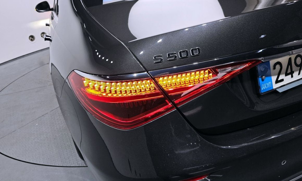 Mercedes-Benz S-Class S500L 4MATIC, 2024