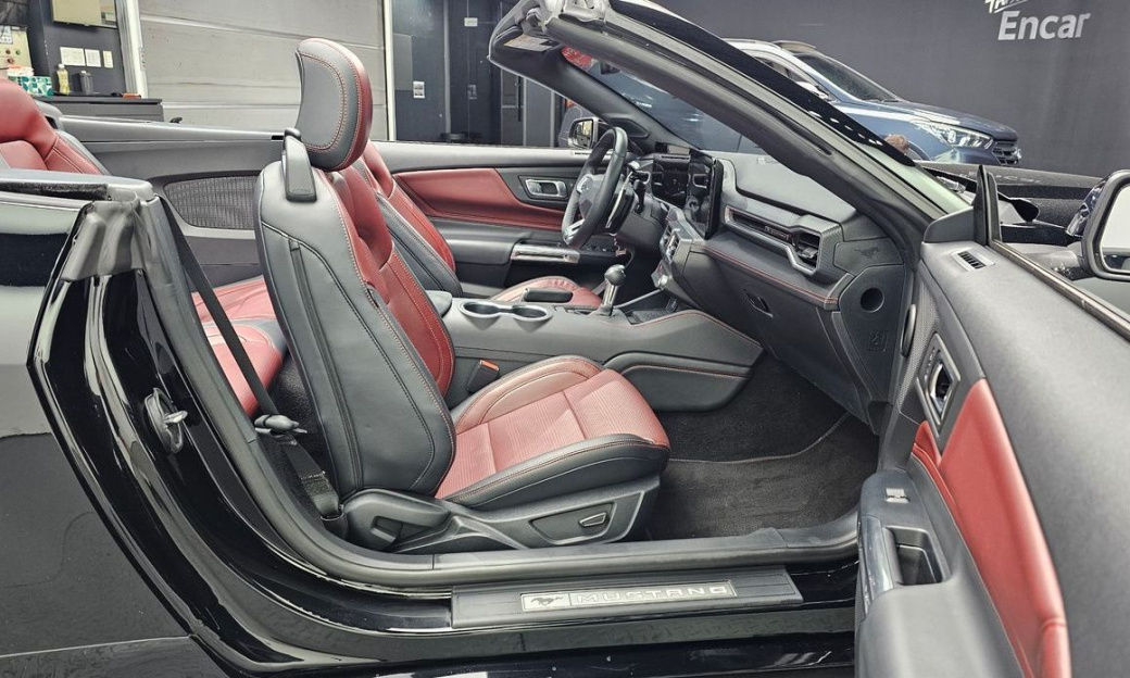 Ford Mustang 2.3 Ecoboost Premium Convertible, 2024