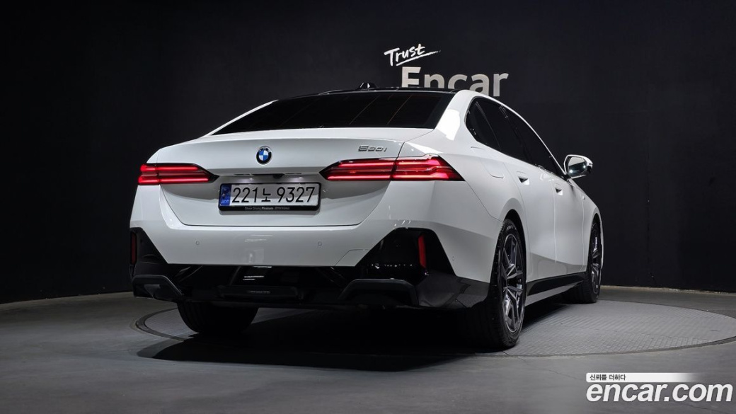 BMW 5-Series 520i M Sport, 2024