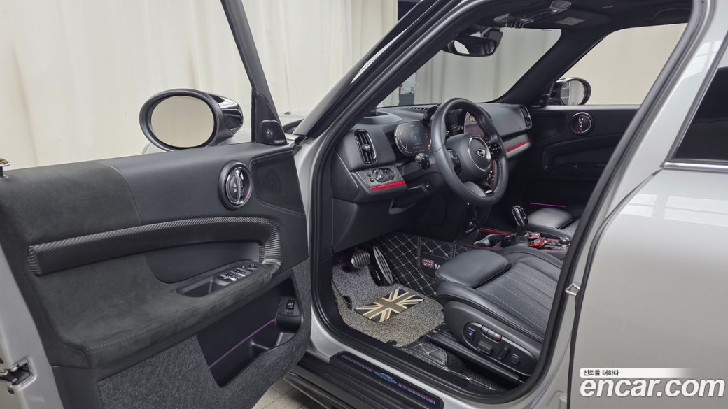 Mini Countryman JCW Launch Pack, 2023