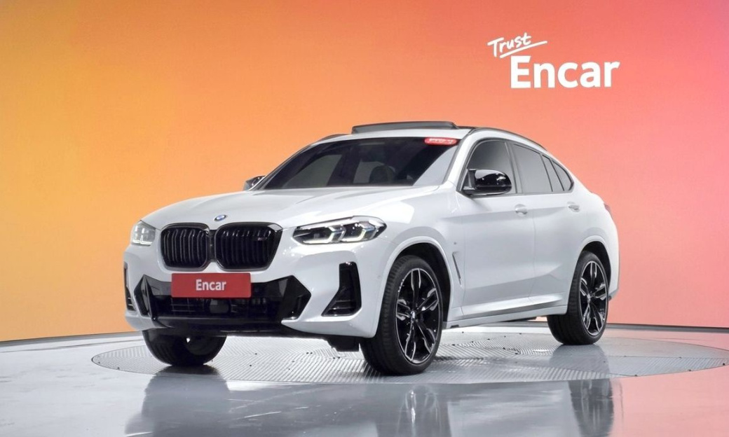 BMW X4 xDrive M40i, 2022
