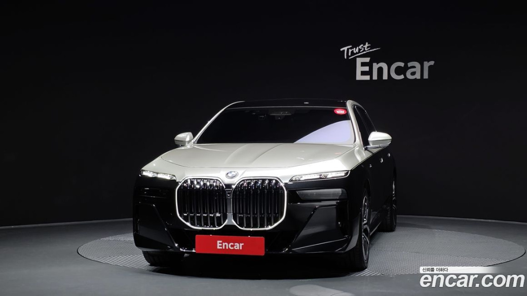 BMW 7-Series 740d xDrive M Sport, 2025