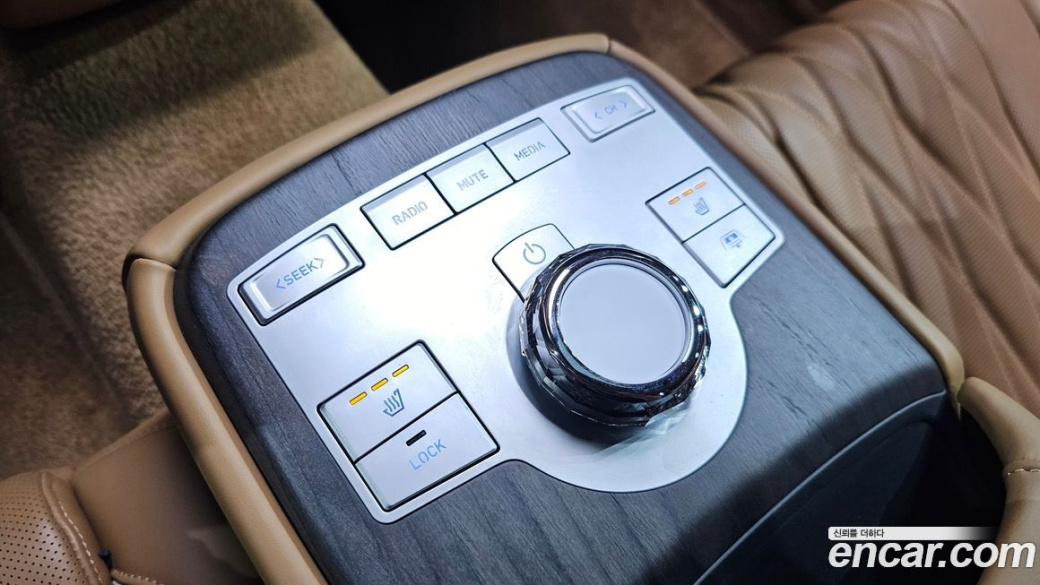 Genesis G80 Gasoline 2.5 Turbo AWD, 2025
