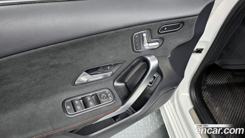 Mercedes-Benz A-Class AMG A35 4MATIC Sedan, 2024