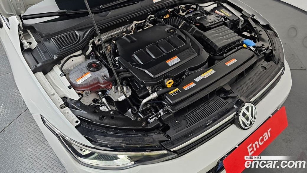 Volkswagen Golf 2.0 TDI Premium, 2025