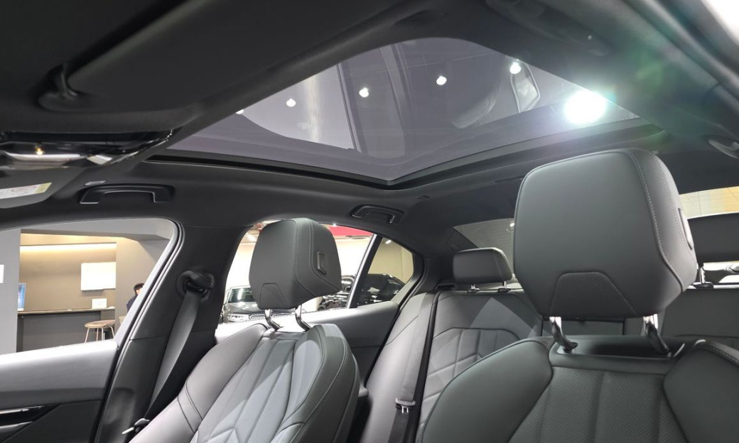 BMW 5-Series 520i M Sport, 2024