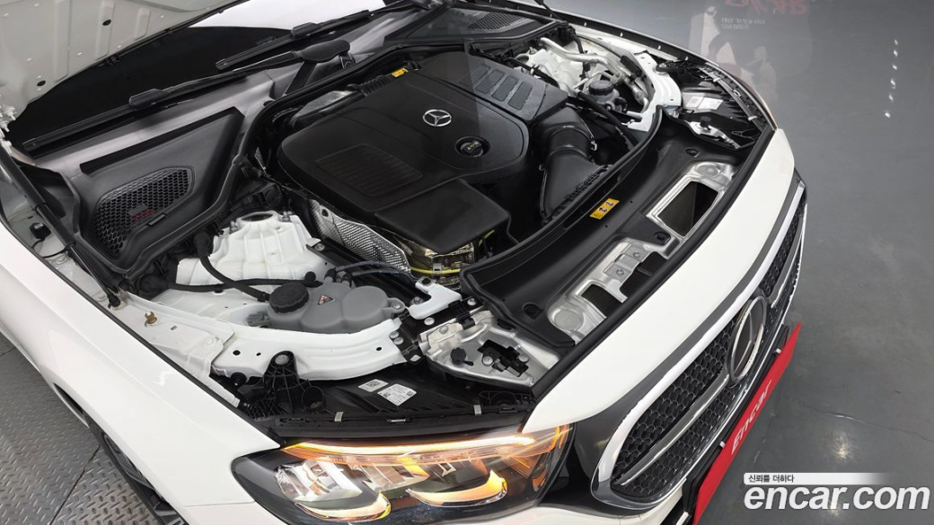 Mercedes-Benz E-Class E200 Avantgarde, 2024